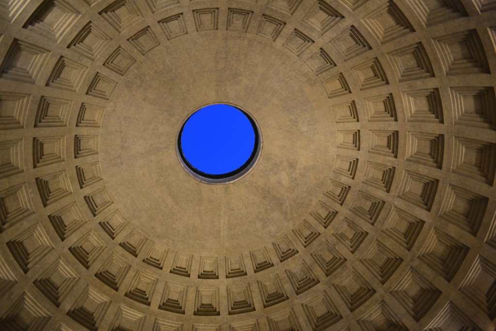 Oculus, Panteon